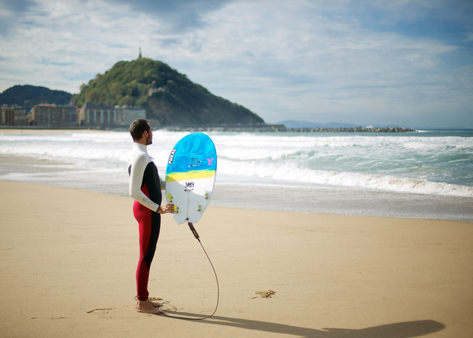 Pukas Surf Surfboards ArMario testing by Mario in San Sebastian