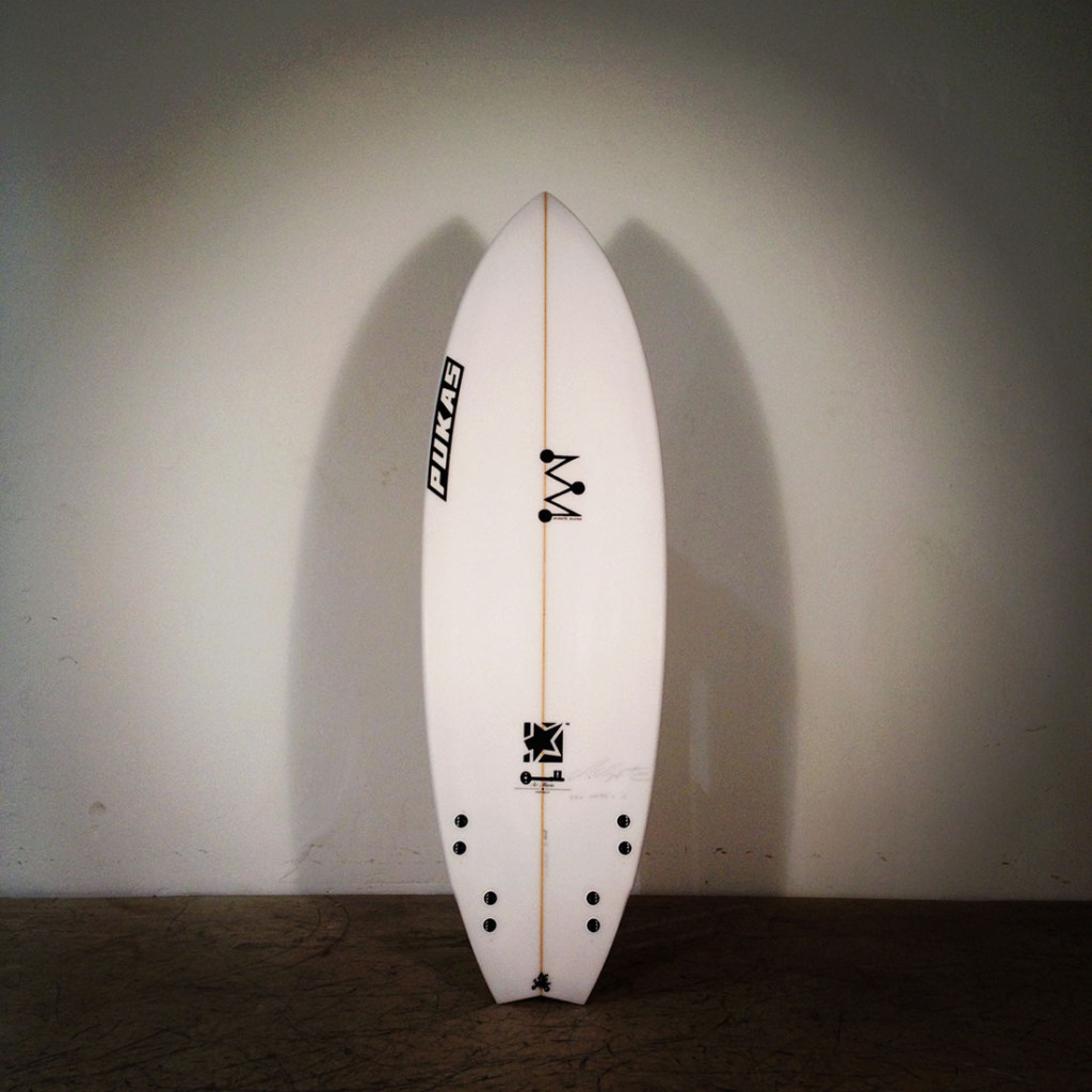 Pukas Surf PukasSurfboardsMikelAgoteMarioAzurzaArMarioSurf09