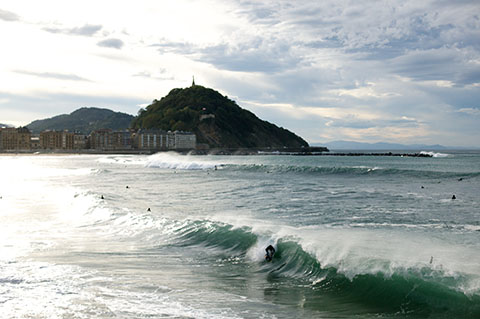 Pukas Surf Eskola San Sebastian Donosti Surf School La Zurriola Pukas Surf Eskola San Sebastian Donosti Surf School La Zurriola
